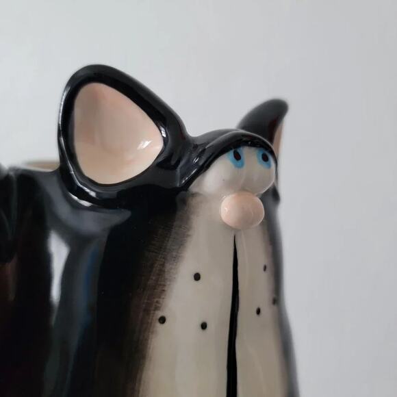 Stylized Cat Ceramic Mug Black Cream Figural Coffee Cup Cat Lover Collectible - Picture 8 of 8